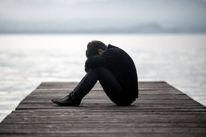 La tristeza: una emoción que pide ser escuchada, no eliminada